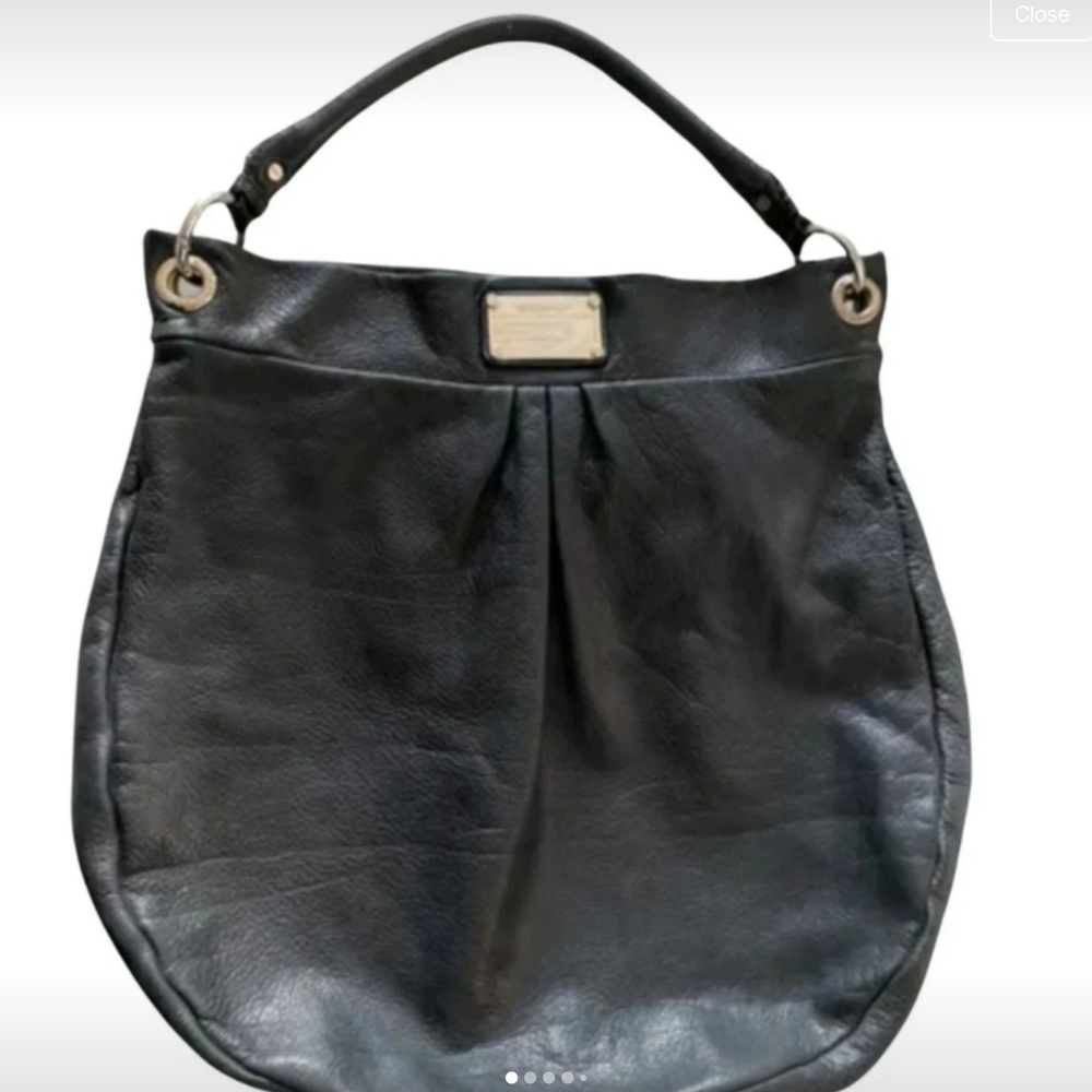Marc Jacobs Elegant Black Hobo Bag